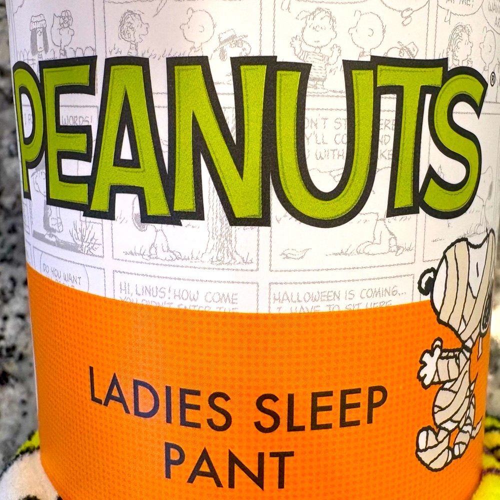 Peanuts Snoopy and Woodstock Women's Halloween Pajama Pants 2025 - Picture 5 of 6